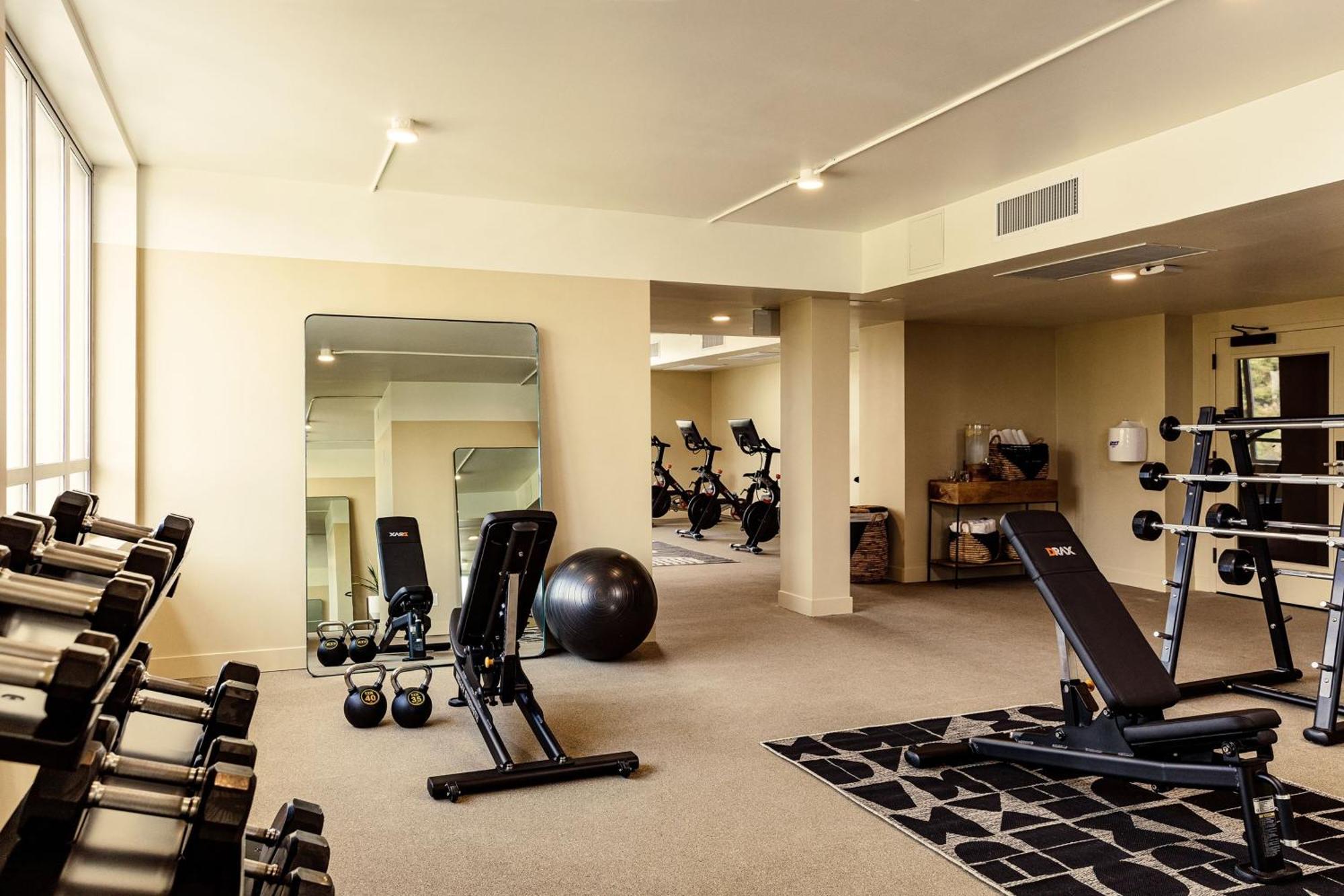 לוס אנג'לס Hotel June West La, A Member Of Design Hotels מראה חיצוני תמונה